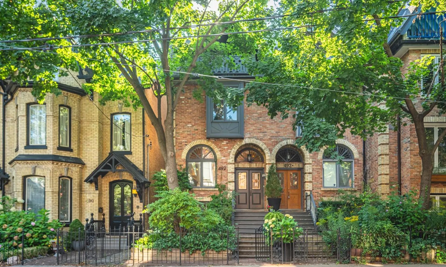 Modern Design Studio Toronto Homestay